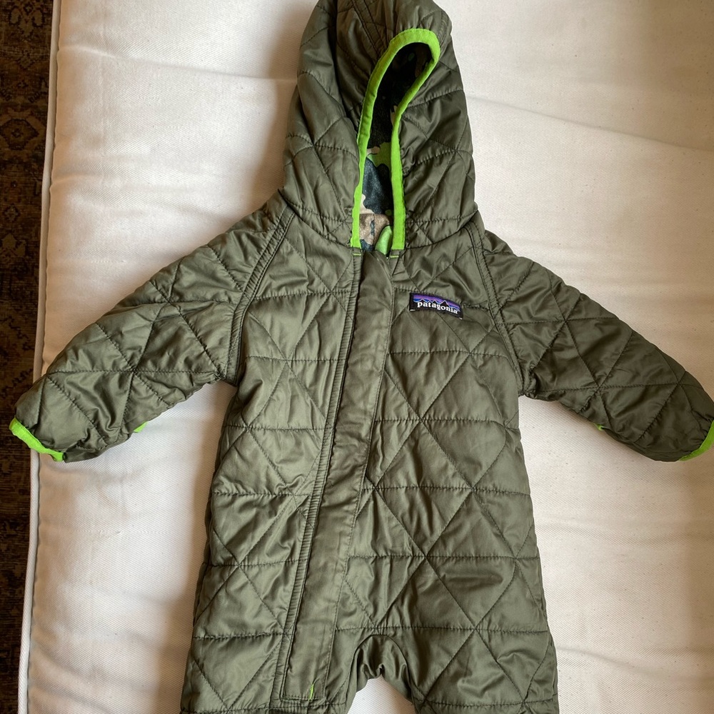 Reversible Patagonia Puff-Ball Baby Bunting, Size NB